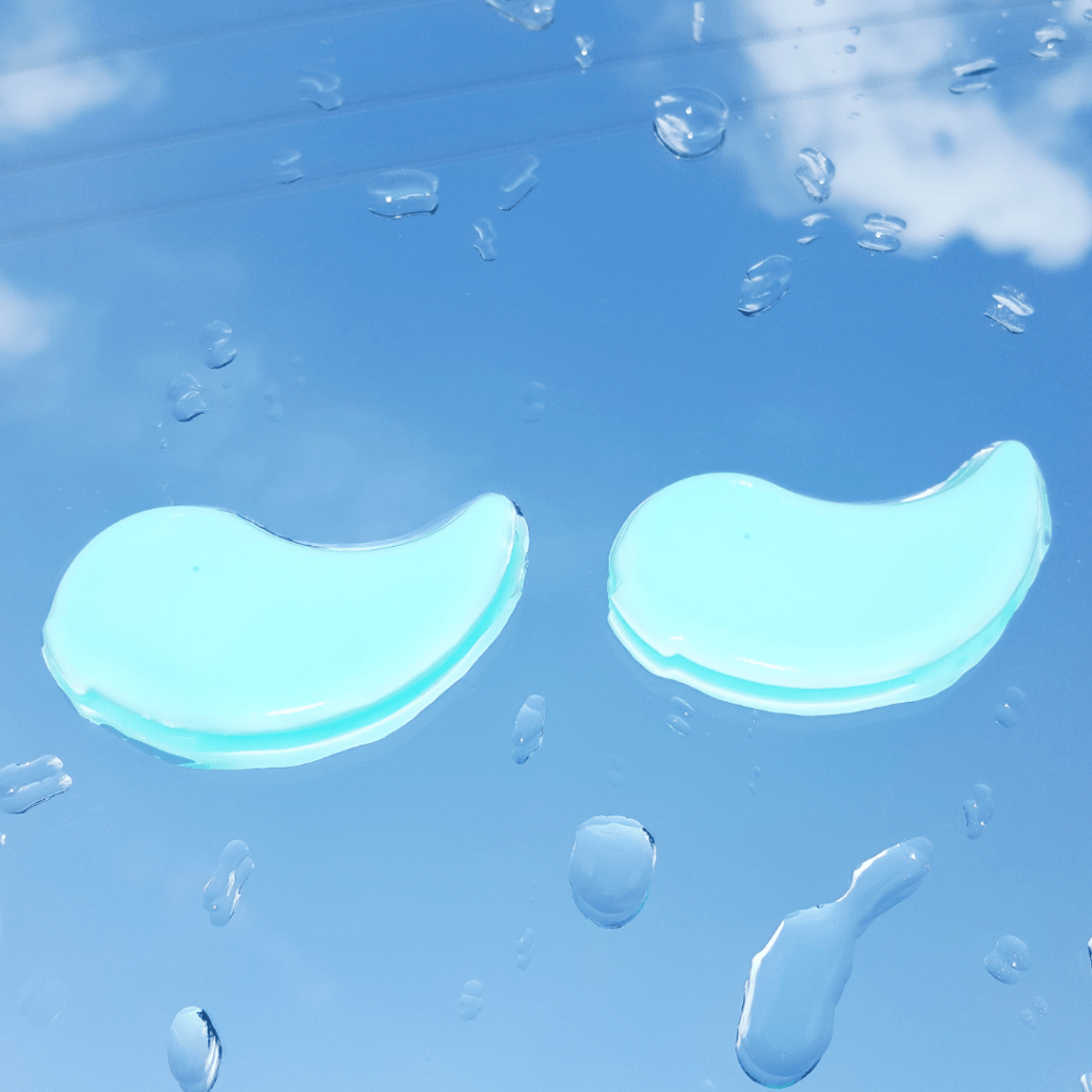 klorane organic cornflower eye patches