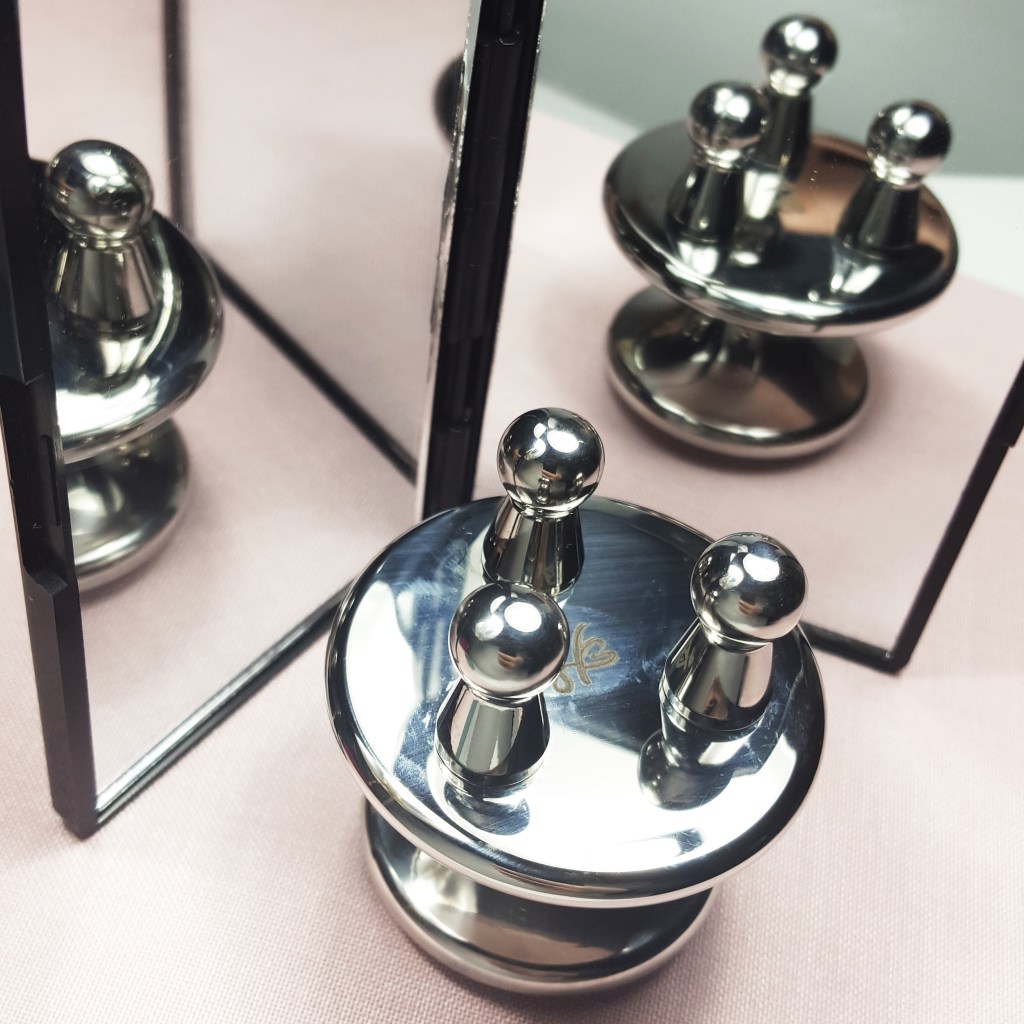 First Impressions with&nbsp;Selfkaire