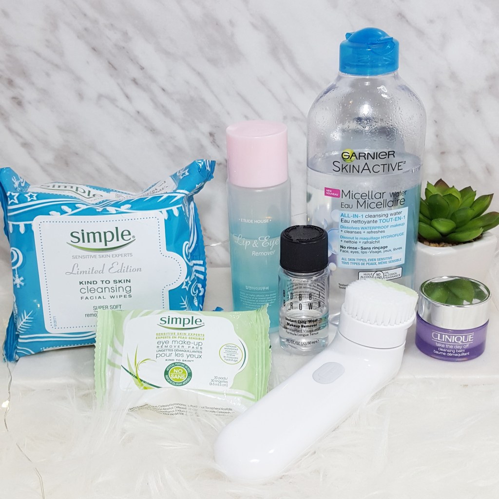 Pros & Cons to Different Types of Makeup&nbsp;Removers